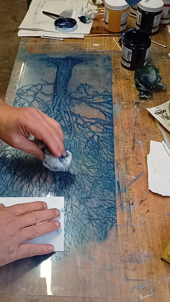Hand inking the twisted tree print