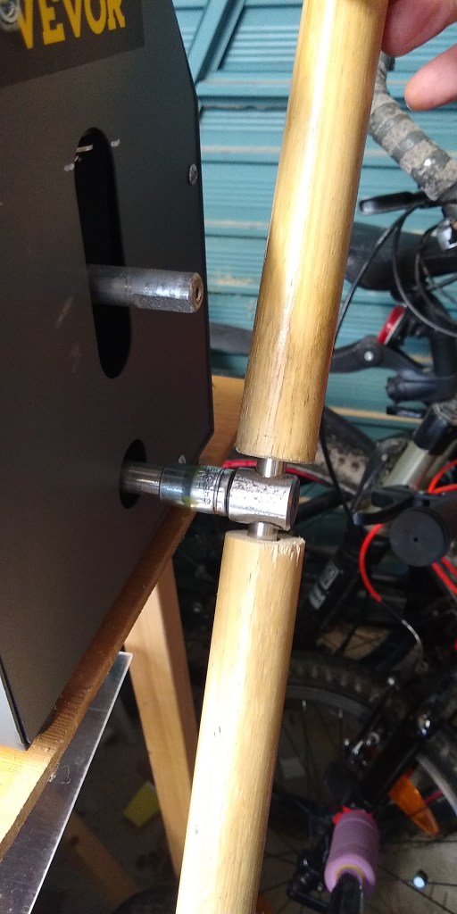 Using a socket set as handle